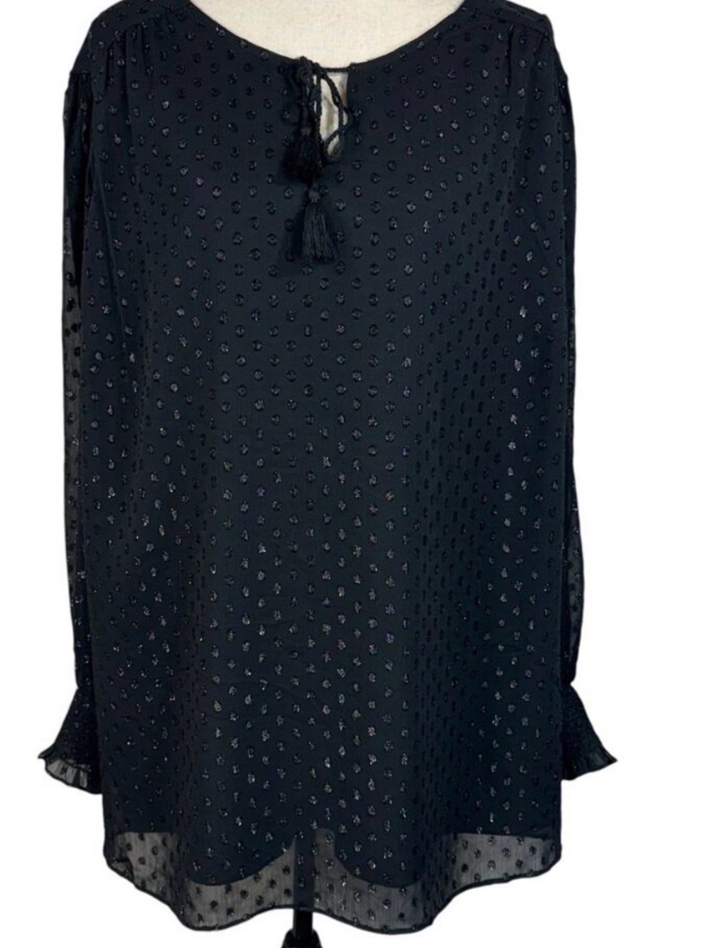 Ava & Viv 3X-Large Top Textured Shiny Keyhole Long Balloon Sleeves Lined Black
